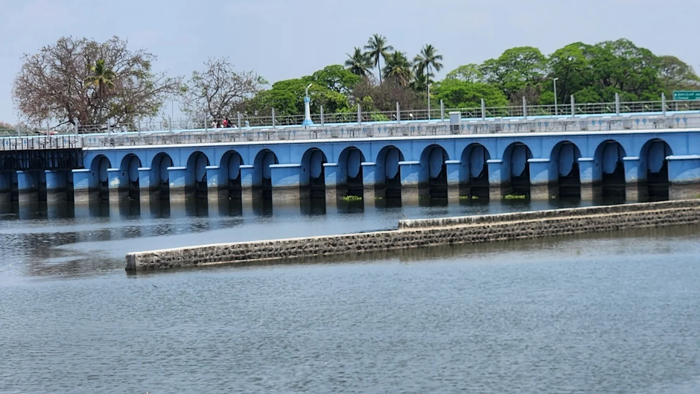 Kallanai Dam